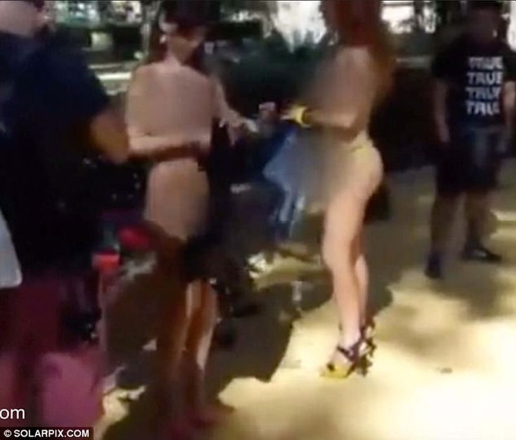 45A076C300000578-0-The_naked_women_posed_for_a_camera_crew_in_front_of_landmarks_in-m-25_1508838231577