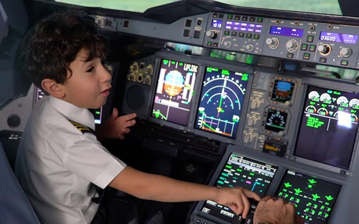 Ο 6χρονος που έγινε «πιλότος» για μια μέρα