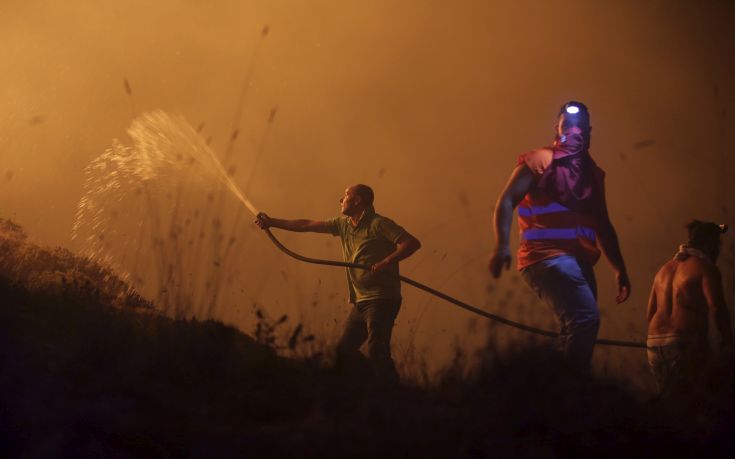 Πύρινη κόλαση με 27 νεκρούς στην Πορτογαλία