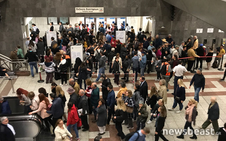 Μαυραγάνης για ηλεκτρονικές κάρτες: Μην περιμένετε στην ουρά