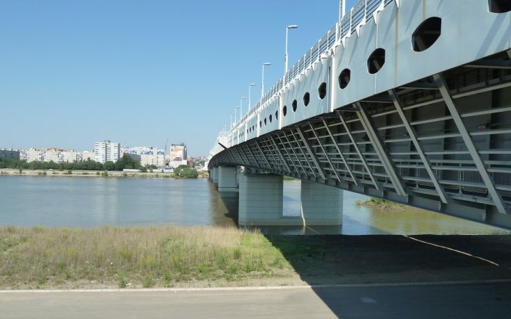 Πήγε να ανέβει σε γέφυρα για να αυτοκτονήσει και έπεσε θύμα βιασμού