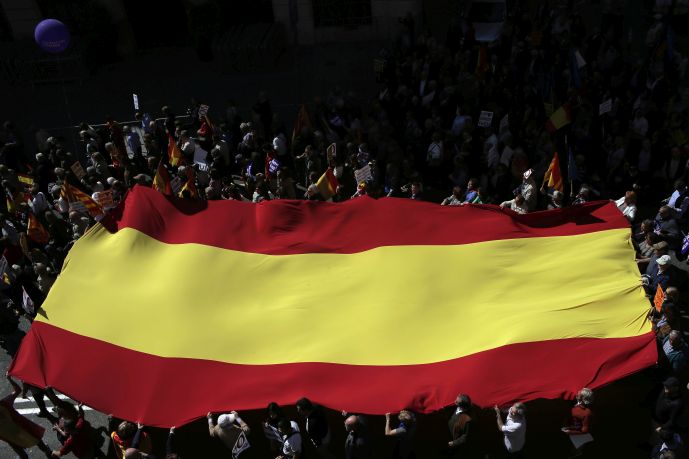 Διαδήλωση στη Βαρκελώνη υπέρ της παραμονής της Καταλονίας στην Ισπανία