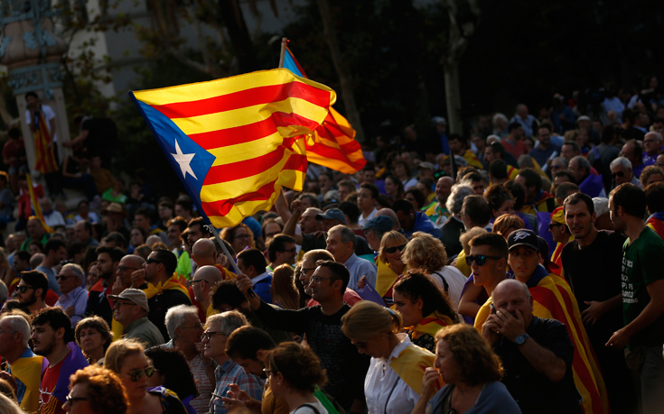 «Εάν η Μαδρίτη αναστείλει την αυτονομία της επαρχίας, θα κηρυχθεί επίσημα η καταλανική ανεξαρτησία»