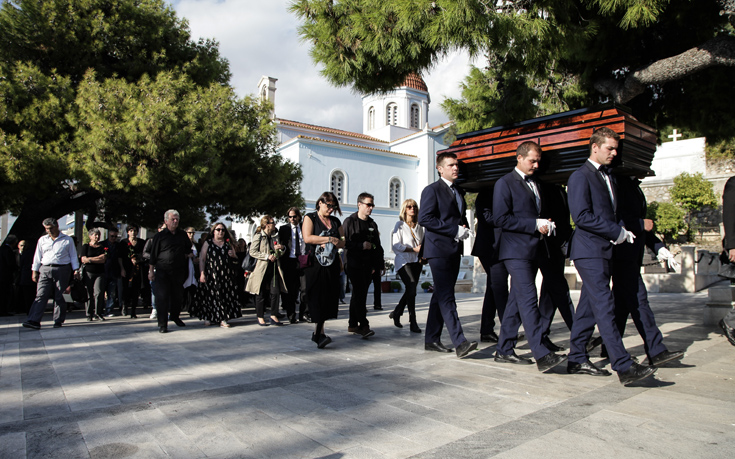 Το τελευταίο αντίο στη Λούλα Αναγνωστάκη