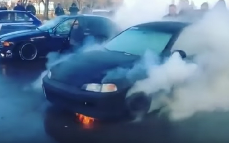 Δεν είναι να βγαίνουν απ&#8217; το σπίτι