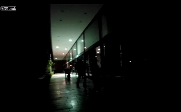 ΝΔ κατά Τόσκα για την επίθεση του Ρουβίκωνα με βαριοπούλες και σφυριά