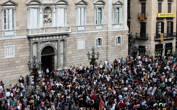 Ισπανικό δικαστήριο ανέστειλε την λειτουργία της Καταλανικής Βουλής