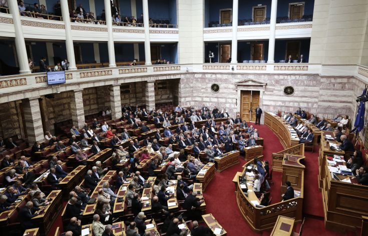 Για αλλαγή ρότας στο θέμα της απεργίας κατηγορεί τον ΣΥΡΙΖΑ η Ένωση Κεντρώων