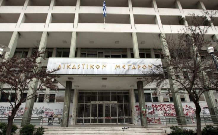 «Μπλόκο» σε προγραμματισμένους πλειστηριασμούς στη Λάρισα