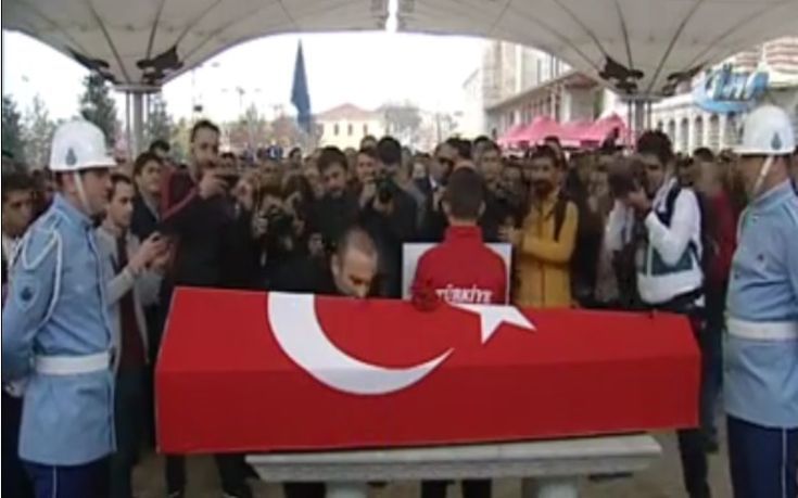 Φήμες για ΕΔΕ σε βάρος του Λεωνίδη επειδή πήγε στην κηδεία του Σουλεϊμάνογλου