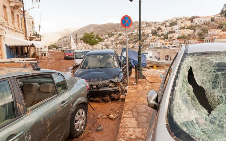 Η Σύμη μετρά τις πληγές της