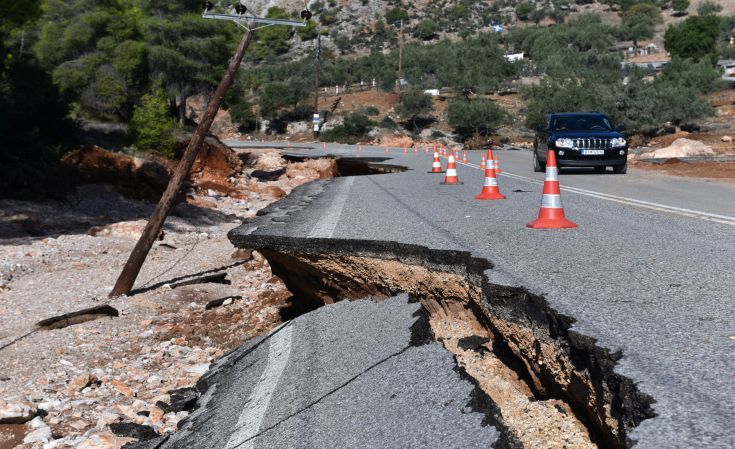 Συνεχίζονται τα έργα αποκατάστασης των ζημιών στη Μάνδρα