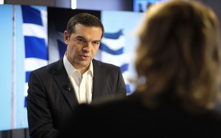 Spiegel: Με κάθε τρόπο ο Αλέξης Τσίπρας επιδιώκει να ολοκληρώσει το τρίτο πρόγραμμα