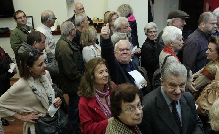 Μεγάλη συμμετοχή στις εκλογές της Κεντροαριστεράς