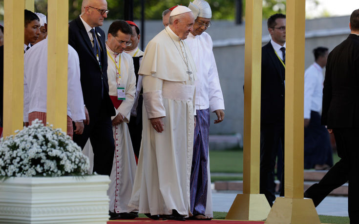 AP_17332354072418 AP_17332354072418