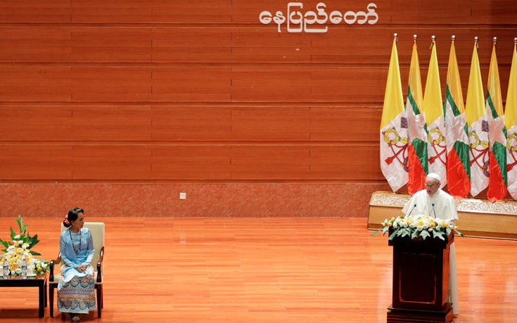 AP_17332409638440 AP_17332409638440