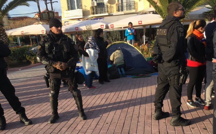 Ένταση στη Μυτιλήνη με πρόσφυγες και καταστηματάρχες