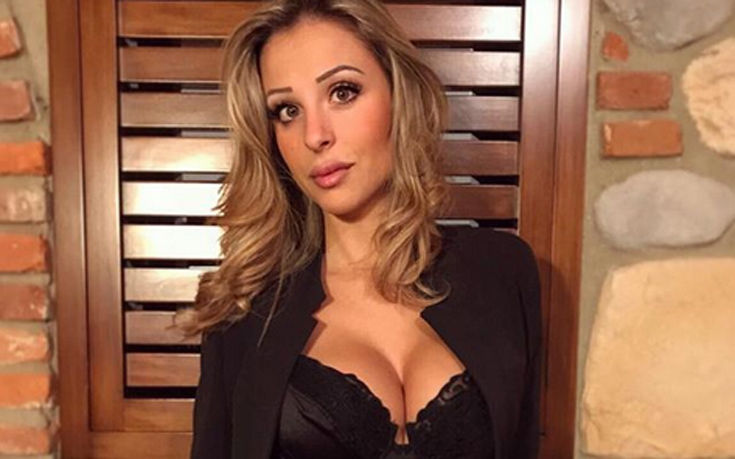 Το μοντέλο από την Ιταλία που λατρεύει τις selfies