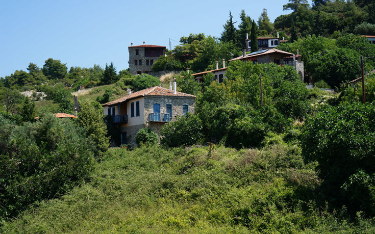 Δύο χωριά που δεν περίμενες ότι θα συναντήσεις στη Χαλκιδική