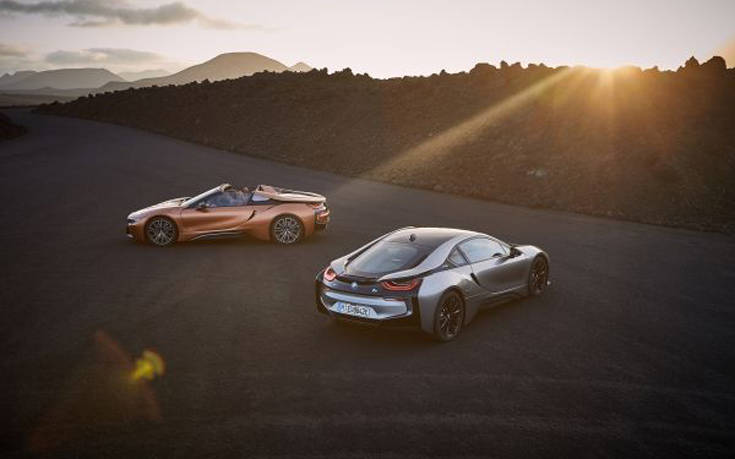 Tα νέα BMW i8 Roadster και i8 Coupe