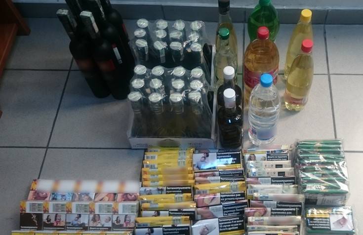 Συνελήφθησαν πέντε άτομα στον Προμαχώνα Σερρών για λαθρεμπόριο ποτών και τσιγάρων