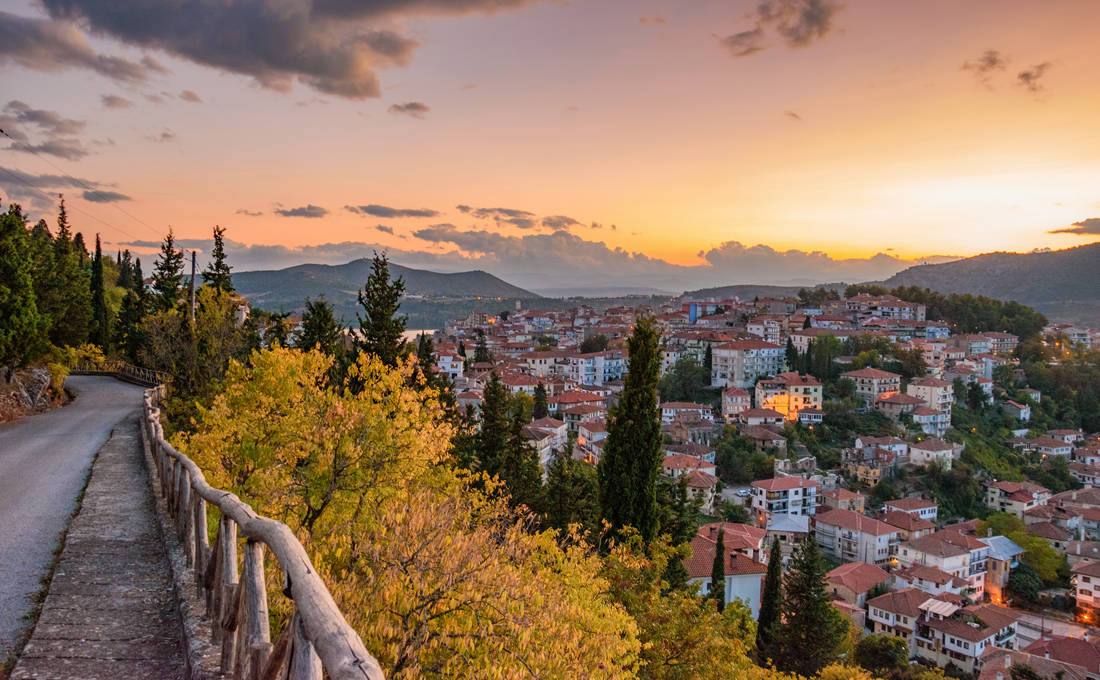 Η αρχοντική Καστοριά