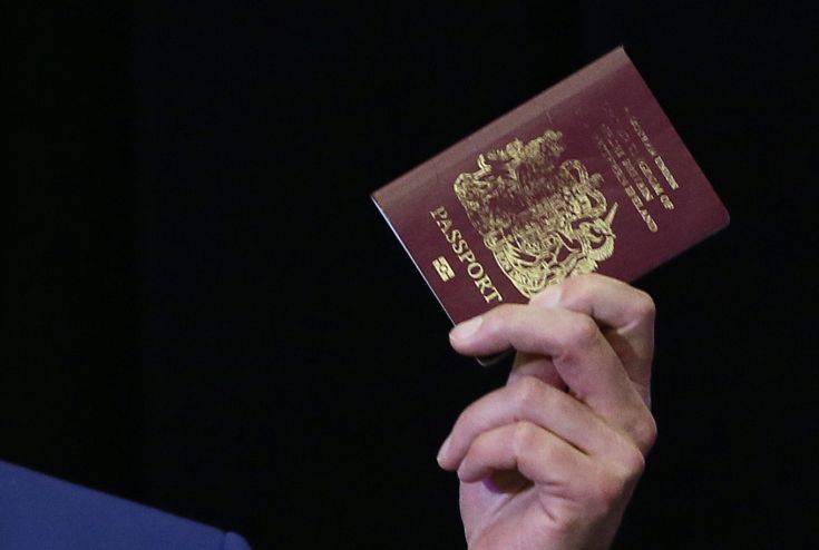 Διαβατήρια χωρίς την ένδειξη «Ευρωπαϊκή Ένωση» εκδίδει η Βρετανία