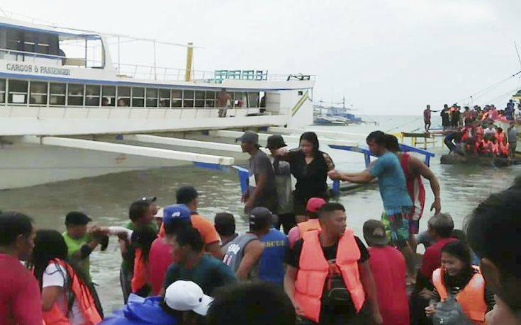 Πέντε οι νεκροί από το ναυάγιο στις Φιλιππίνες