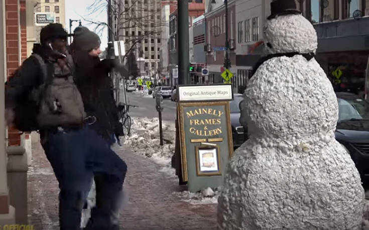 Πόσο τρομακτικός μπορεί να είναι ένας χιονάνθρωπος;