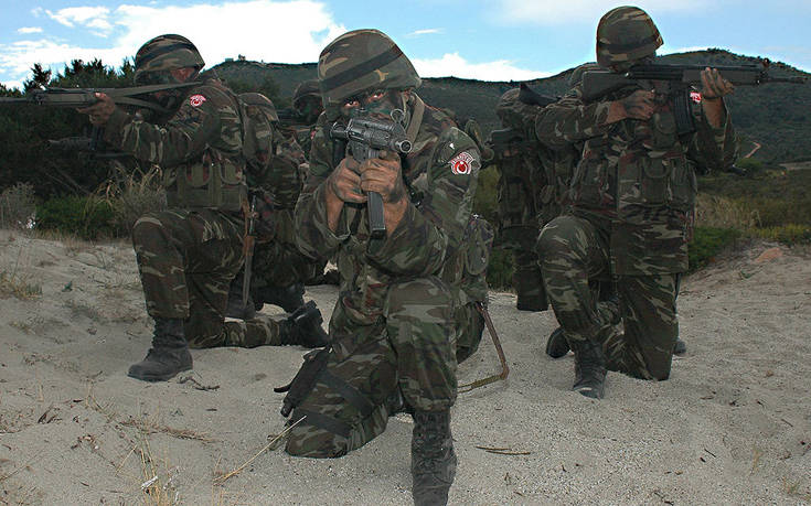 Οι Τούρκοι διέταξαν τη σύλληψη 70 αξιωματικών του στρατού