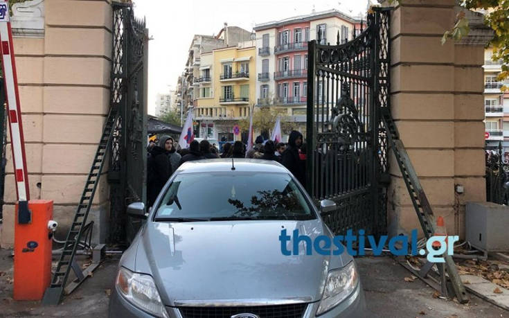 Τέλος στην κατάληψη του υπουργείου Μακεδονίας – Θράκης από το ΠΑΜΕ