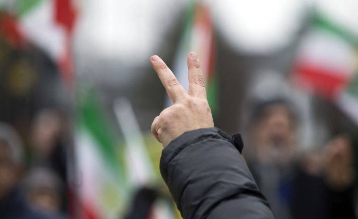 Αφέθηκαν ελεύθεροι 440 συλληφθέντες στις διαδηλώσεις στην Τεχεράνη