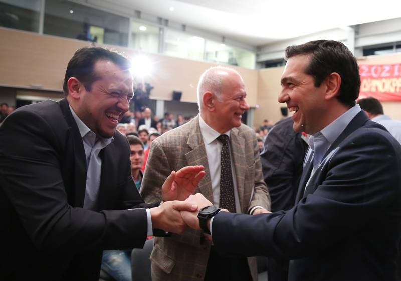 Η φωτογραφία Τσίπρα &#8211; Παππά πριν από 10 χρόνια