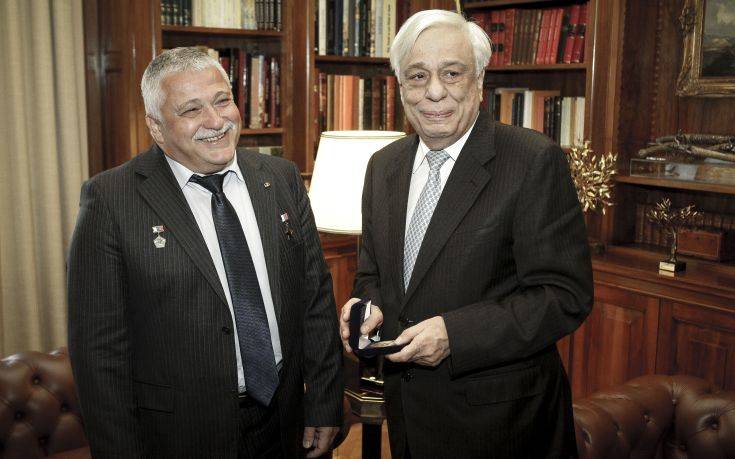 Ο Παυλόπουλος συνάντησε τον ομογενή κοσμοναύτη Γιουρτσιχίν–Γραμματικόπουλο
