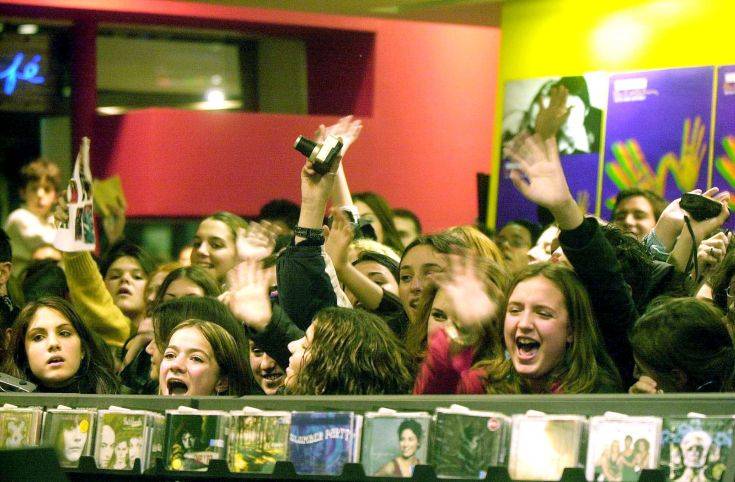 «Κρύφτηκα σε φούρνο για να αποφύγω τον κόσμο, κοπανούσαν τα τζάμια απ’ έξω»
