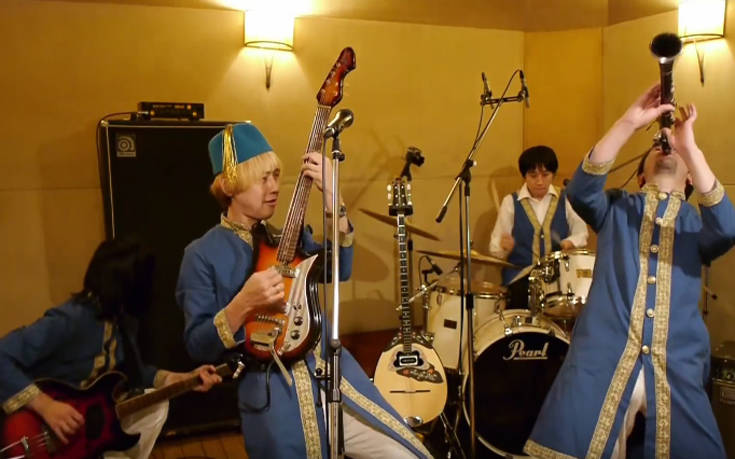 Η πιο απρόσμενη ερμηνεία του τραγουδιού «Βρε Μελαχρινάκι» έρχεται από την Ιαπωνία