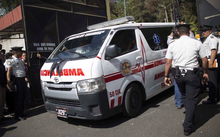 Δεκαοχτώ άνθρωποι σκοτώθηκαν όταν φορτηγό έπεσε πάνω σε πλήθος στην Γουατεμάλα
