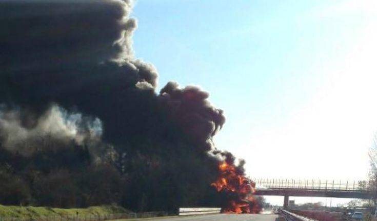 Τροχαίο δυστύχημα σε αυτοκινητόδρομο στην Ιταλία με έξι νεκρούς