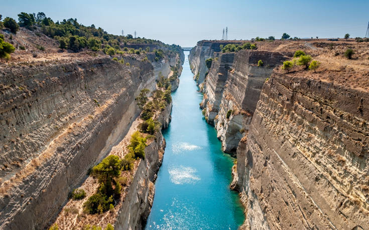 Άνδρας ανασύρθηκε νεκρός μέσα από τη διώρυγα της Κορίνθου