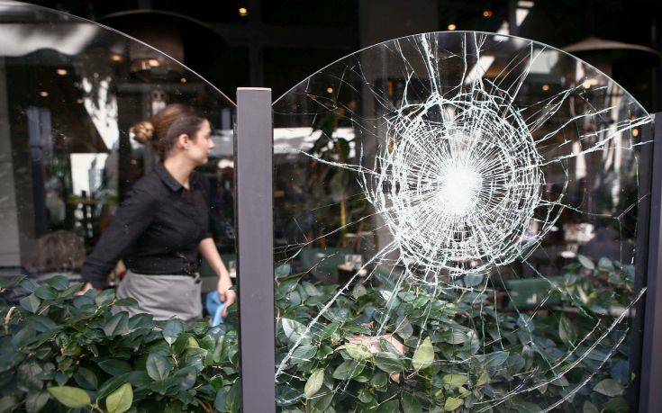 ΓΣΕΒΕΕ: Η Ερμού γίνεται πεδίο εκτόνωσης κουκουλοφόρων