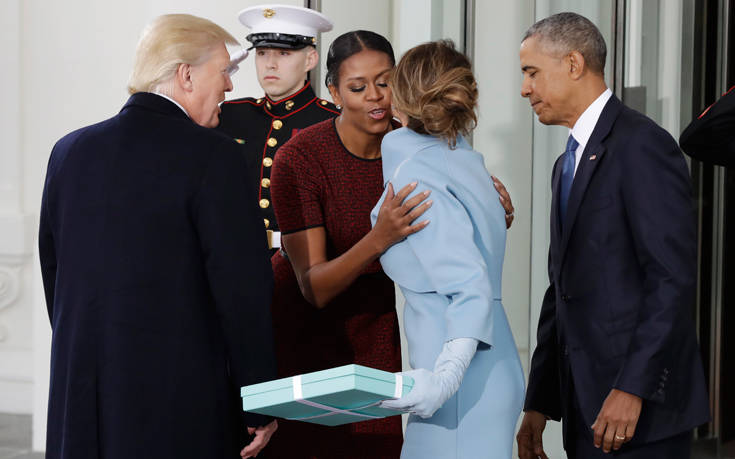 Η Μισέλ Ομπάμα αποκάλυψε τι δώρο της έκανε η Μελάνια Τραμπ