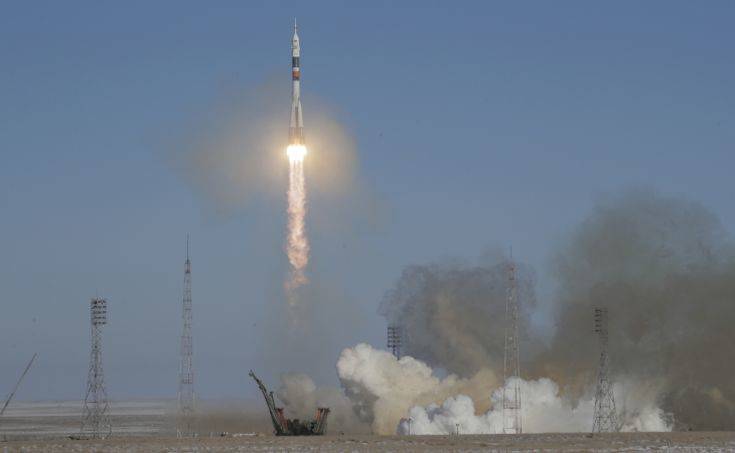 Ρώσοι κοσμοναύτες έκαναν τον πρώτο τους διαστημικό περίπατο για το 2018