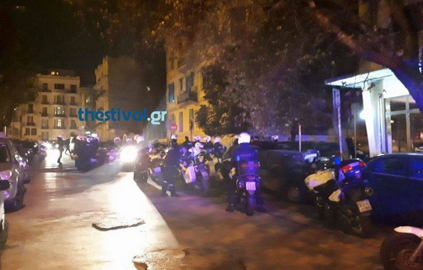 Έξι συλλήψεις από τη συμπλοκή οπαδών στη Θεσσαλονίκη
