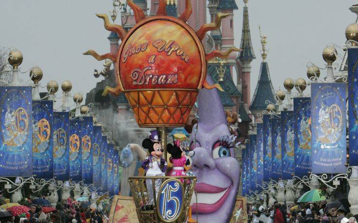 Επένδυση μαμούθ της Walt Disney στη Disneyland Paris