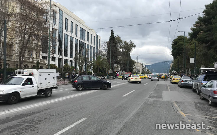 Άνοιξαν οι δρόμοι στο κέντρο της Αθήνας