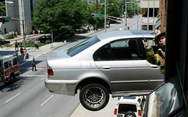 Τροχαία που απορείς πώς συνέβησαν