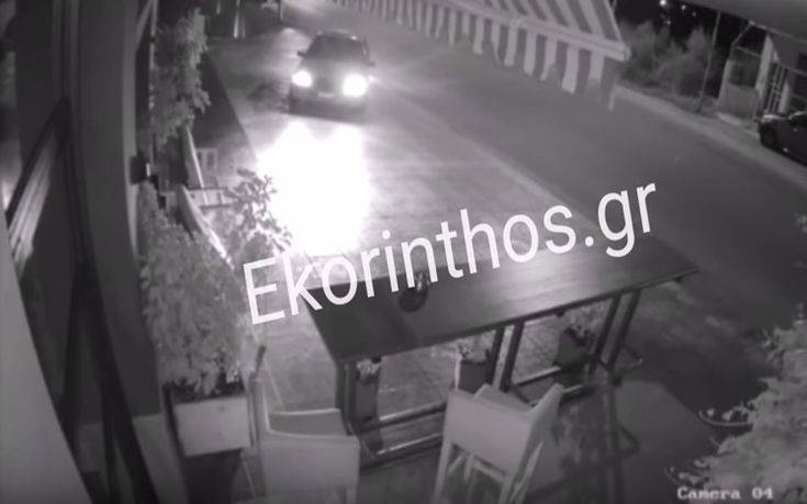 Έσπασαν την τζαμαρία με Ι.Χ. και άρπαξαν την ταμειακή μηχανή