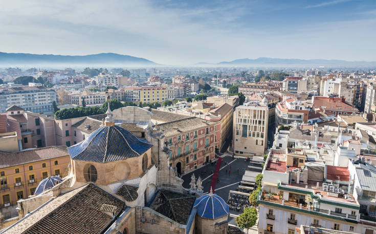 shutterstock563709586 shutterstock563709586