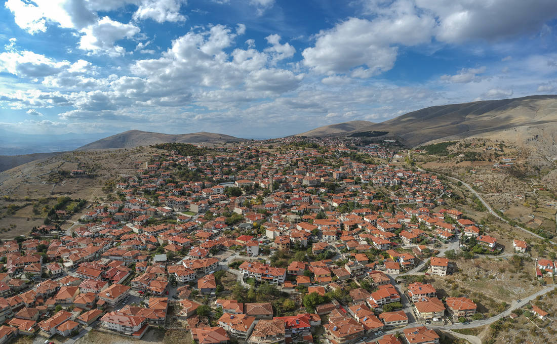 Η πόλη του νομού Κοζάνης με το παραδοσιακό χρώμα