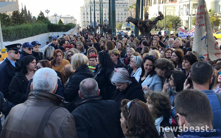 Αποχώρησαν οι καθαρίστριες, άνοιξαν οι δρόμοι στο κέντρο της Αθήνας